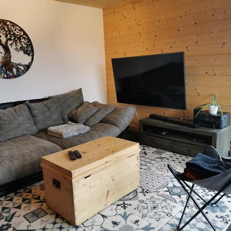 Superbe Appartement Neuf Avec Terrasse Orchamps-Vennes Luaran gambar