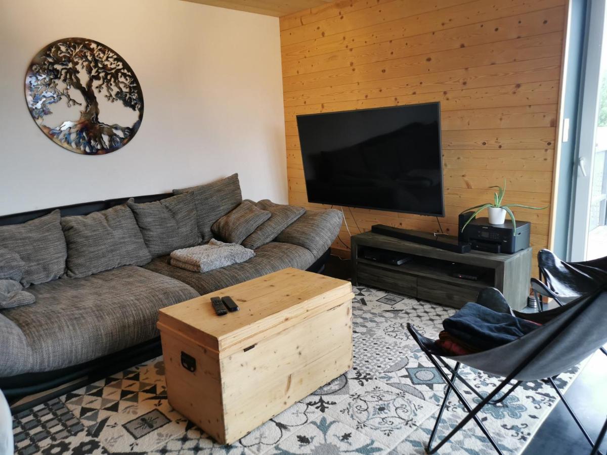 Superbe Appartement Neuf Avec Terrasse Orchamps-Vennes Luaran gambar