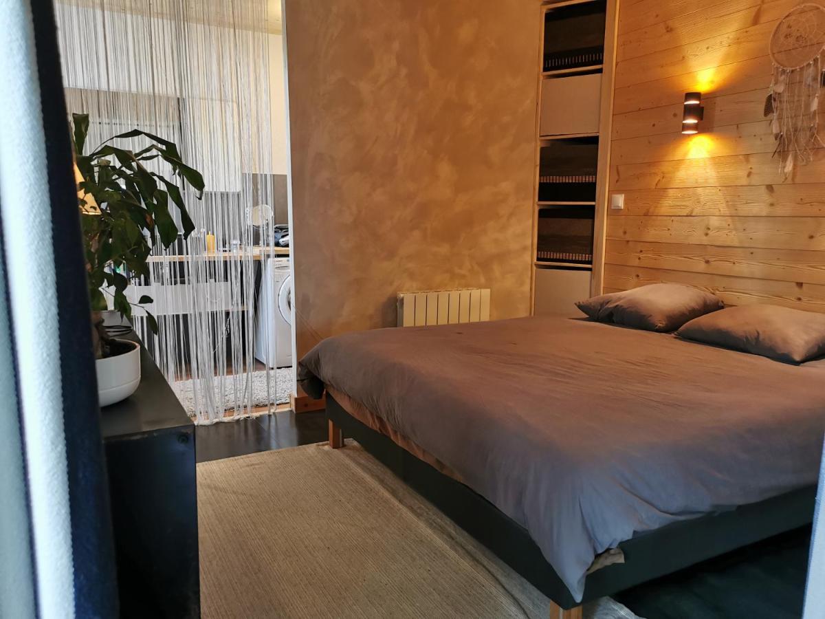 Superbe Appartement Neuf Avec Terrasse Orchamps-Vennes Luaran gambar