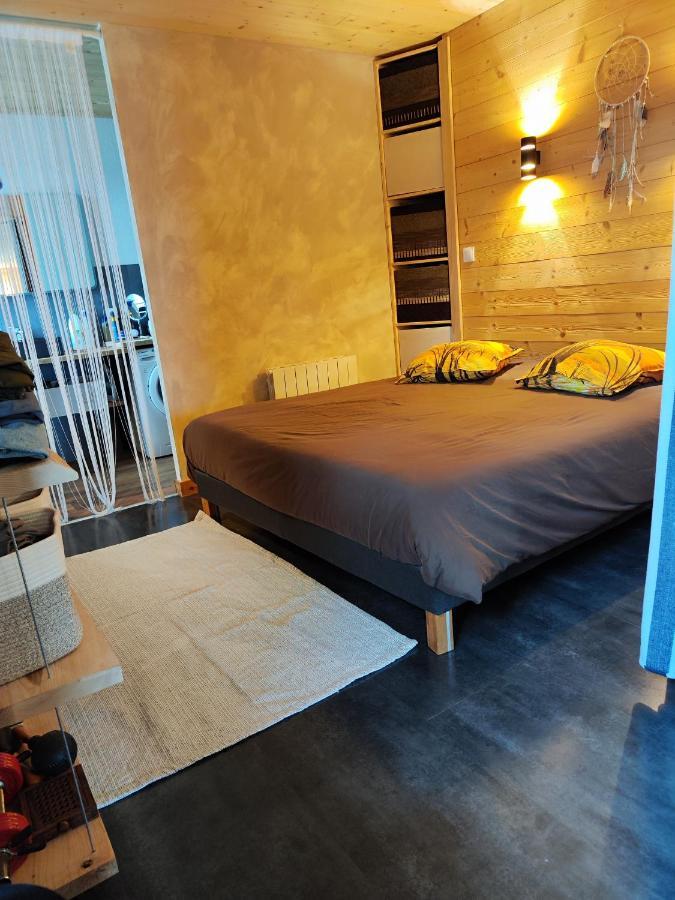 Superbe Appartement Neuf Avec Terrasse Orchamps-Vennes Luaran gambar